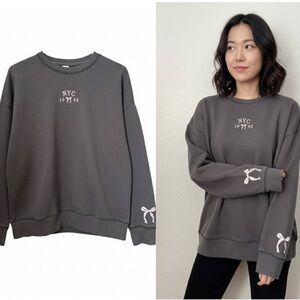 Abercrombie Kids preppy coquette balletcore bow sweatshirt size 13-14 Women’s XS